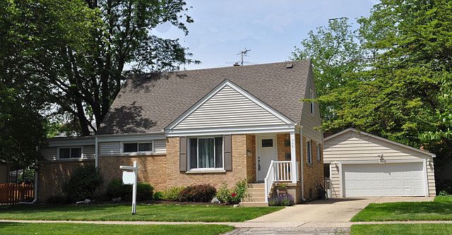 1st image of 508 E Oakton St