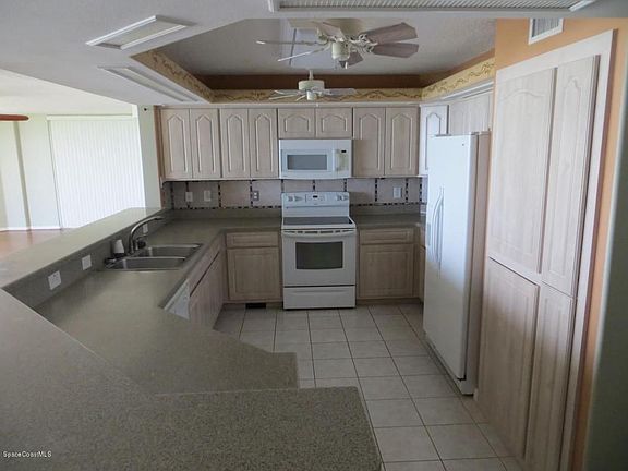 2nd image of 8934 Puerto Del Rio Dr #8402