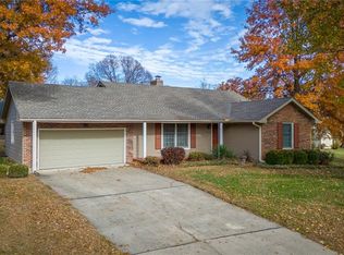 1218 C E King St, Excelsior Springs, MO 64024