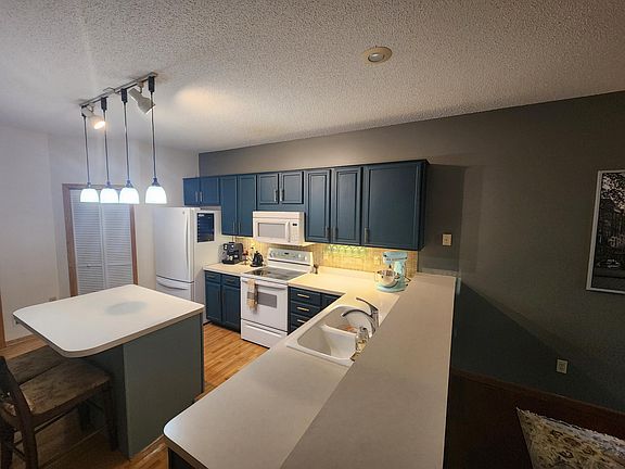 3rd image of 15101 Dunwood Trl