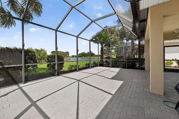 118 Padova Way — Photo 3