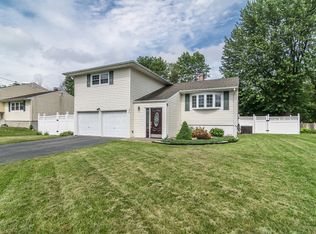 21 Alden Ter, Flanders, NJ 07836