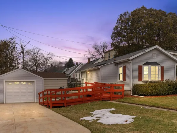 245 North Spring STREET, Port Washington, WI 53074