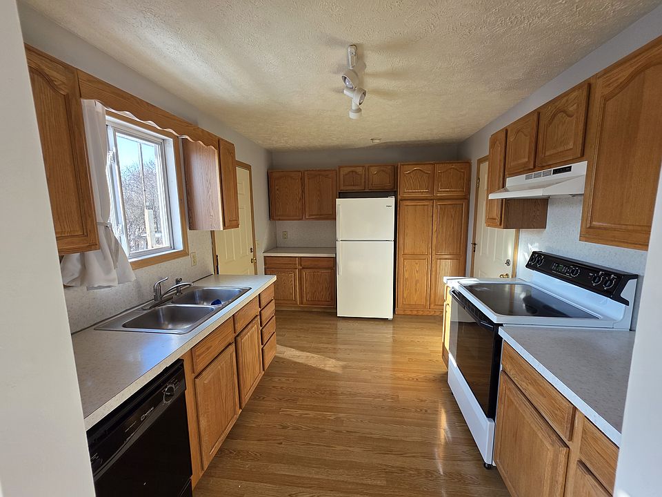 2nd image of 2517 W Yale Rd #2