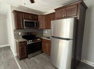 158 Wellington St, Fall River, MA 02720