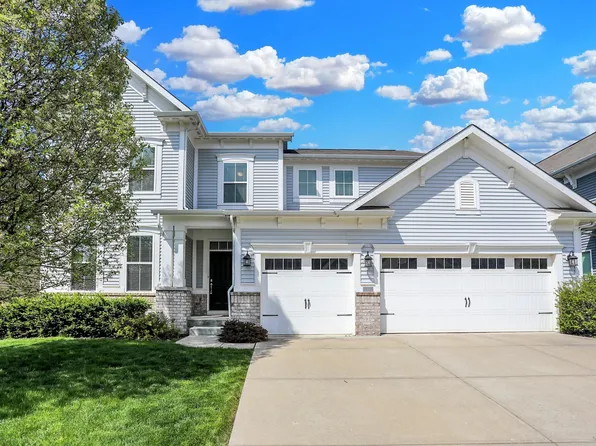 7818 Gray Eagle Dr, Zionsville, IN 46077