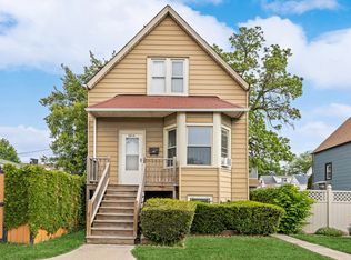 2914 W Addison St, Chicago, IL 60618
