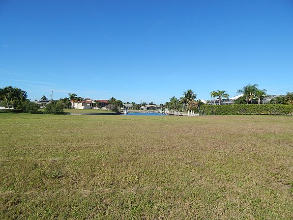 3rd image of 1400 Kinglet Dr