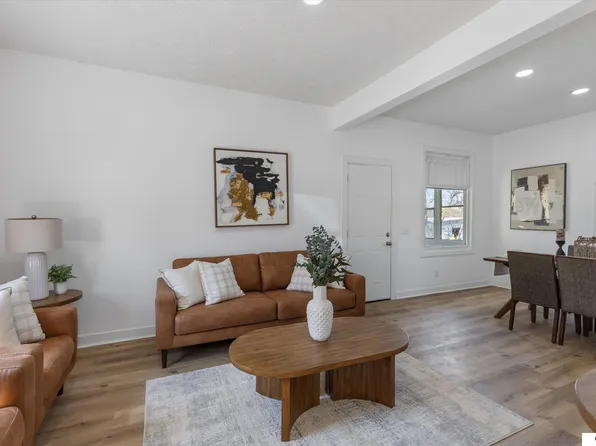 2415 S 25th St, Omaha, NE 68105