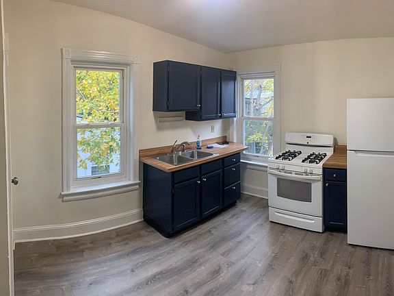 3rd image of 150 S 4th Ave Floor 2