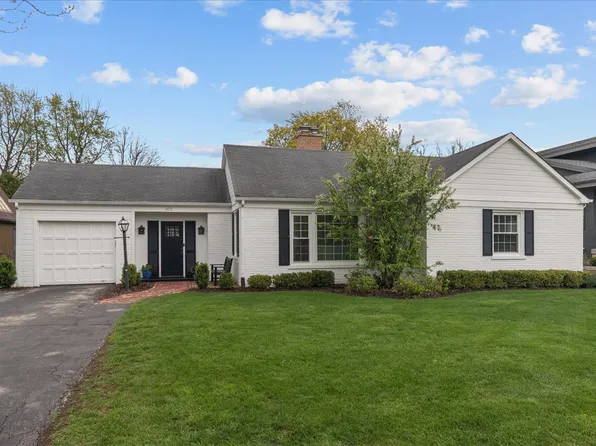 273 Eaton St, Northfield, IL 60093