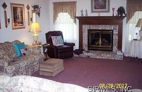 5th image of 357 Jo Lee Ln