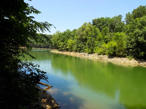 13 Sherwood Dr, Morristown, TN 37814