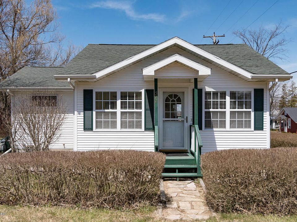 1st image of 522 A Ave