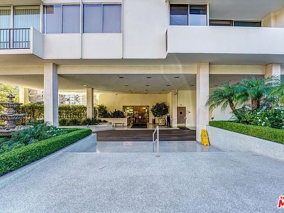 2nd image of 10433 Wilshire Blvd APT 1202