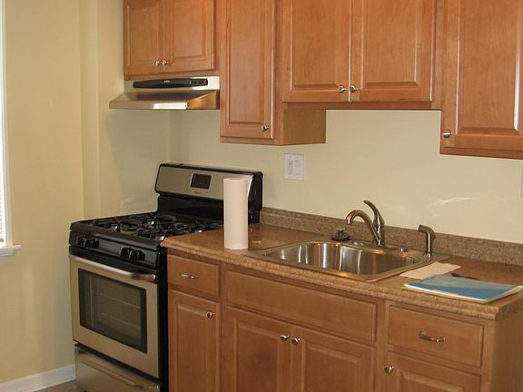 5th image of 4816 Rosalie St