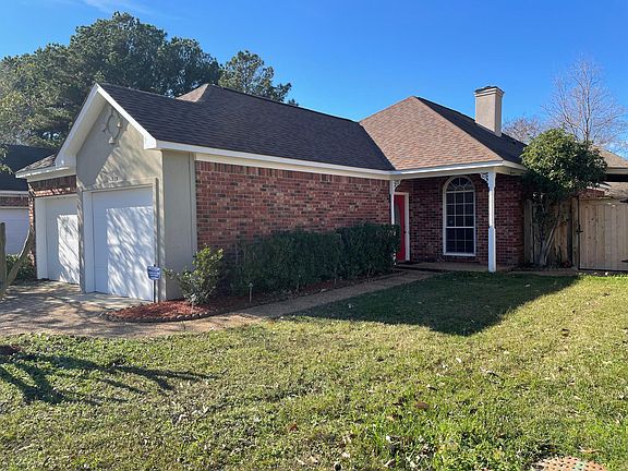 2nd image of 319 Pelahatchie Shore Dr