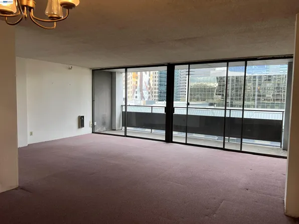 801 Franklin St APT 707, Oakland, CA 94607