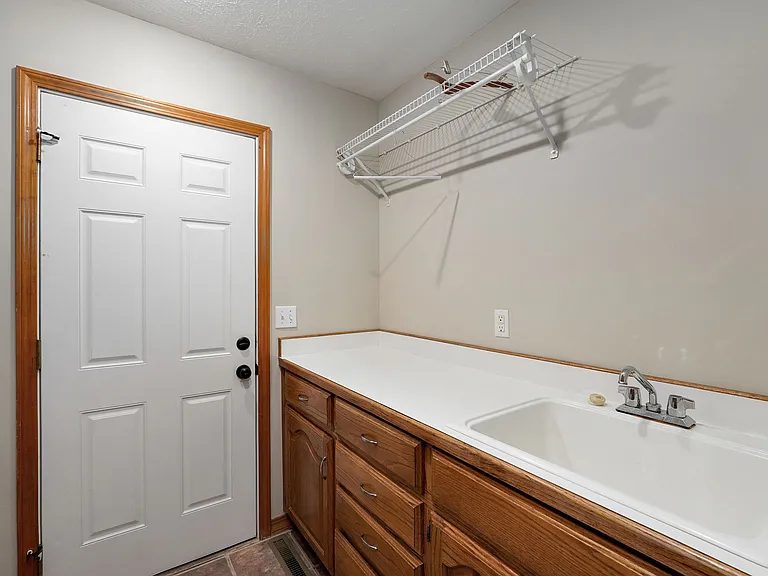 2624 W Lasalle St — Photo 12