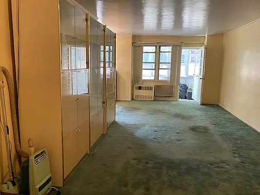 Sold by Winzone Realty Inc | media 5