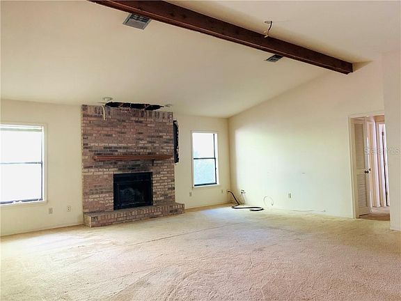 4th image of 2160 W Dale Cir