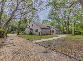 2004 Curry Rd, Lutz, FL 33549