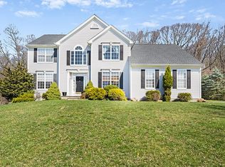 19 Dorset Dr, Hackettstown, NJ 07840