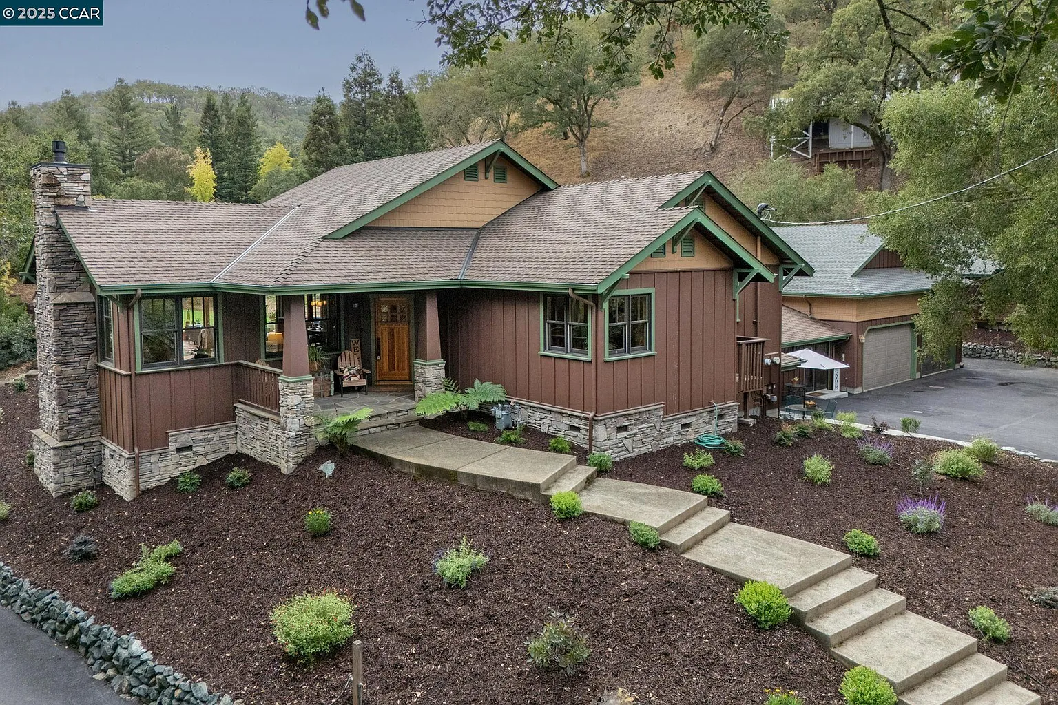 261 Castle Hill Ranch Rd photo 1