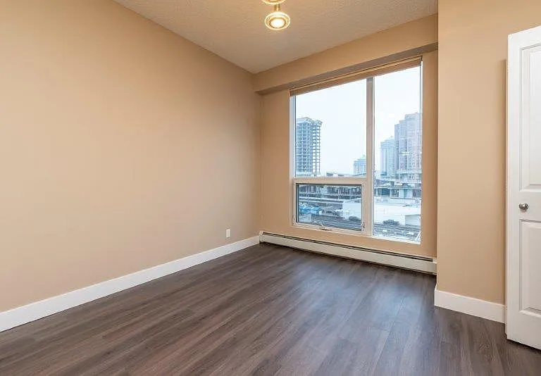 1053 10th St SW #602 — Photo 10