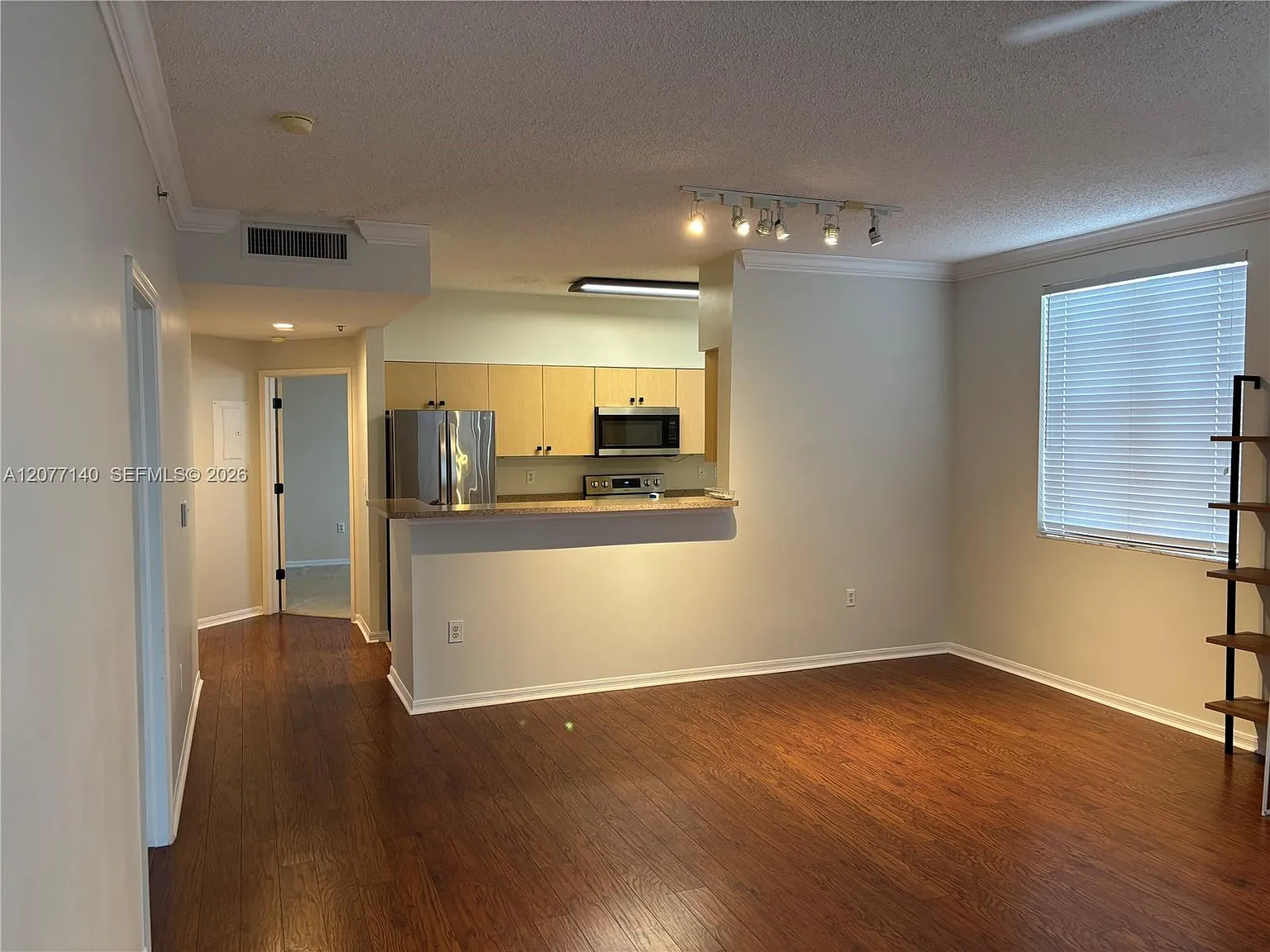 Montecito Palm Beach Cond — Photo 4