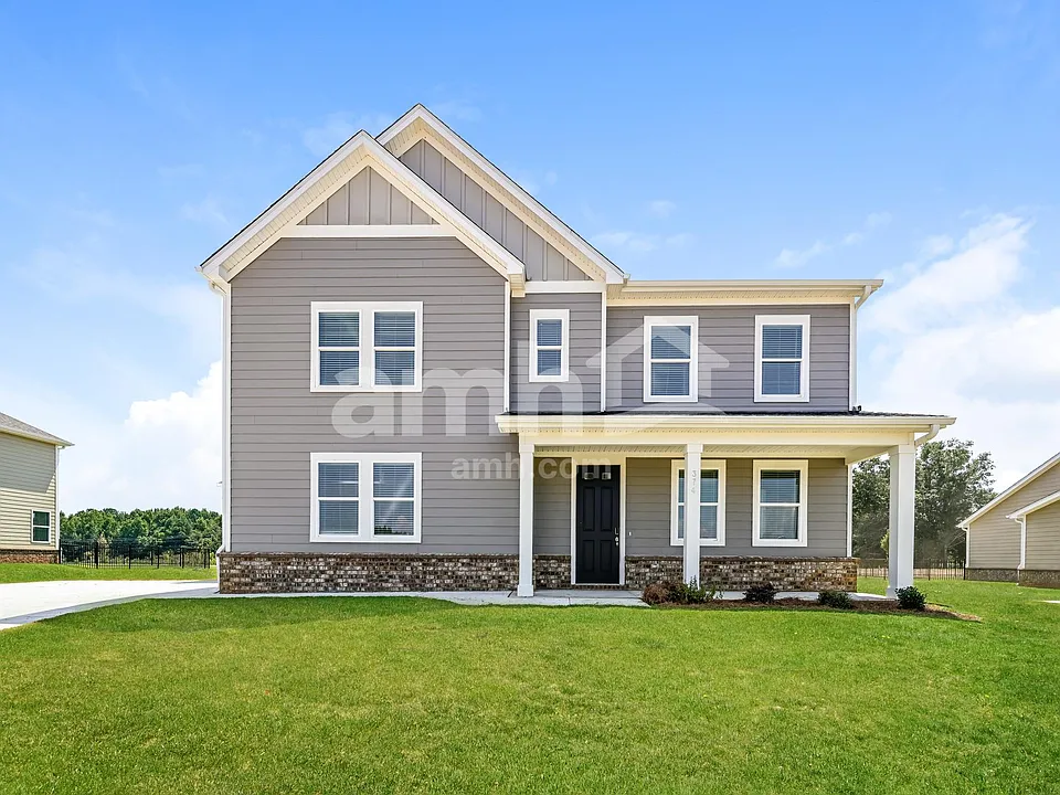 374 Golucke Way