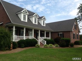 606 Small Dr, Elizabeth City, NC 27909