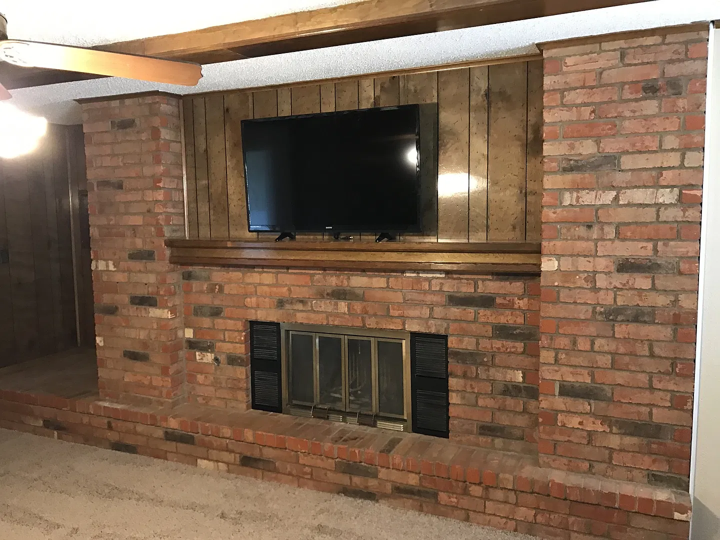 Completely Updated 4 Bedroom/2 Full bath/ Covered parking — Photo 2