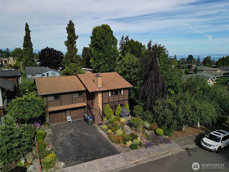 3rd image of 1136 7th Avenue S