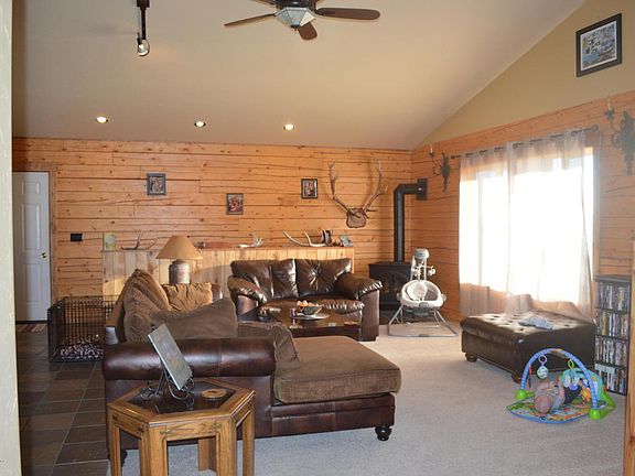 3rd image of 126 Roan Way