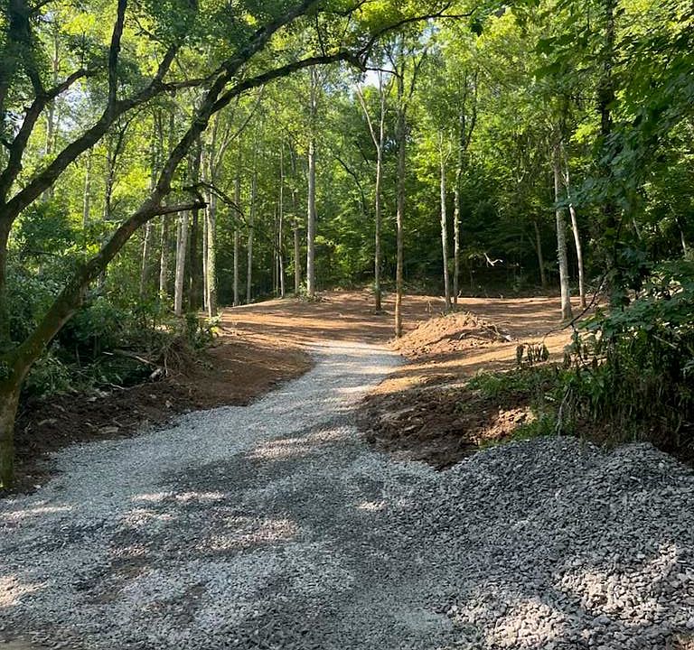 1st image of Hix Hollow Rd