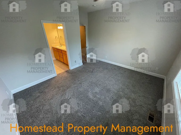 2772 Bastille Ave SE — Photo 20