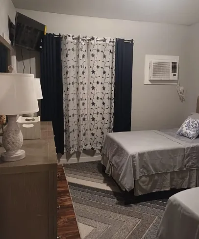 2405 Palmetto St #B — Photo 5