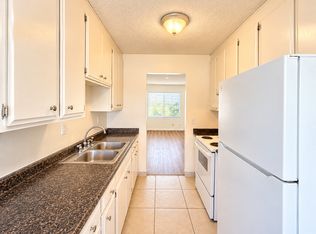 1142 Terry Ln APT 11, Santa Rosa, CA 95403