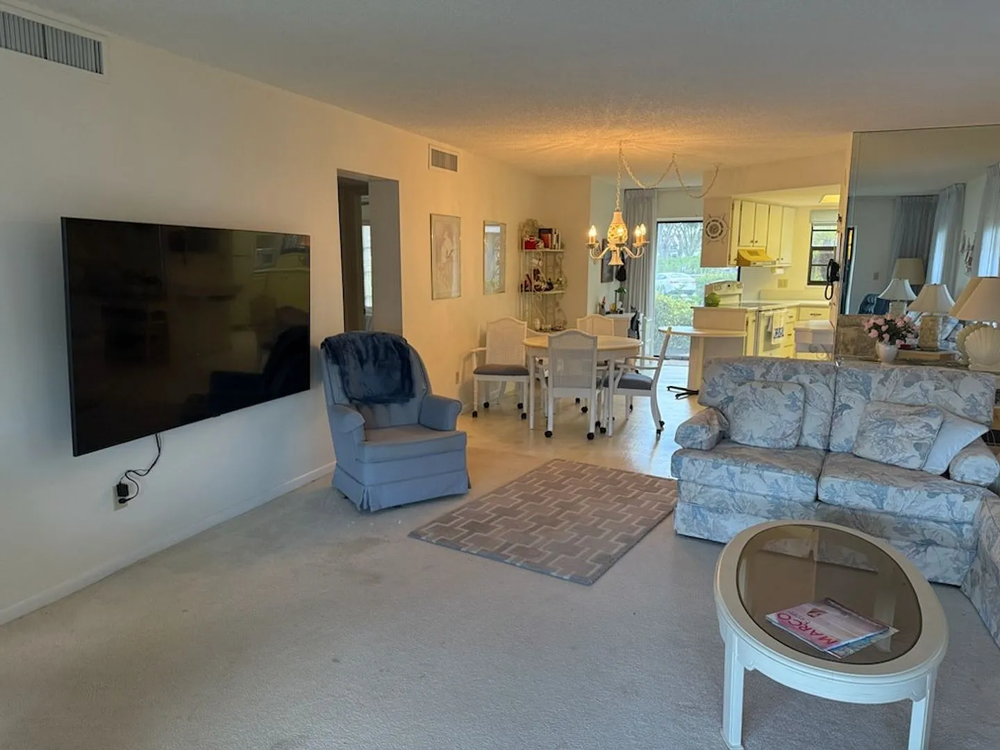 900 Huron Court #A1 — Photo 3