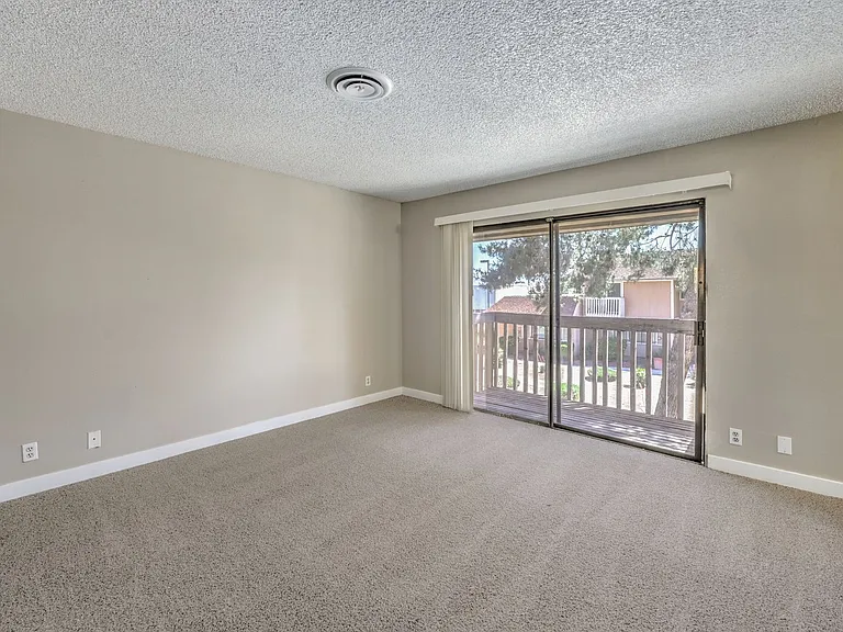 2426 Paradise Village Way — Photo 9