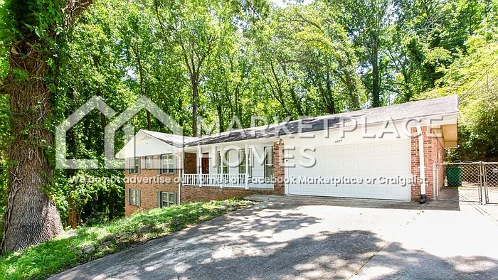 3 bed, 2.0 bath, 1650 sqft, $1,745 — Photo 2