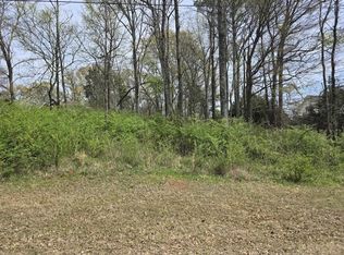 25 Davis Ct, Tuscumbia, AL 35674