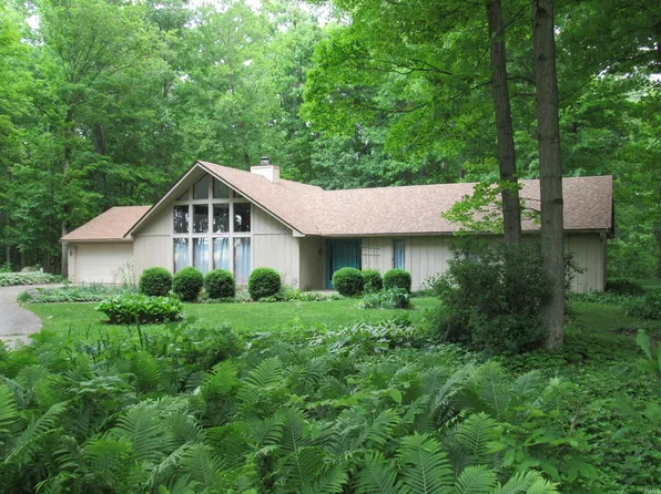 1350 E Us Highway 20, Angola, IN 46703
