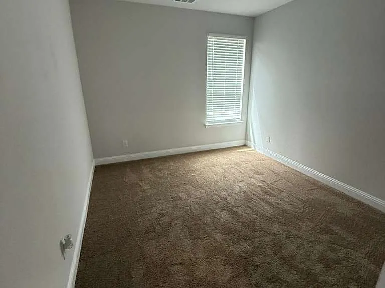 1219 Triton Dr — Photo 5