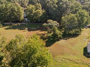 15403 Beach Rd, Chesterfield, VA 23838