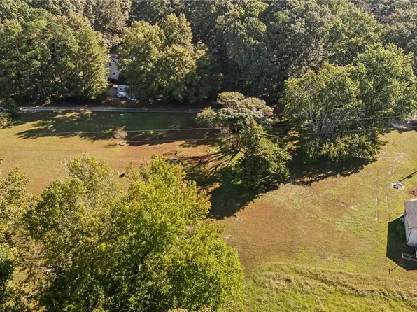 15403 Beach Rd, Chesterfield, VA 23838
