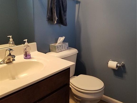 3rd image of 4116 Spicebush Dr