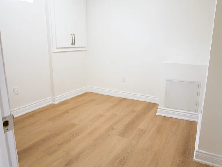 659 Shakespeare Ave — Photo 6