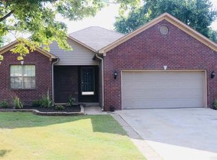 2570 Morse Dr, Conway, AR 72032